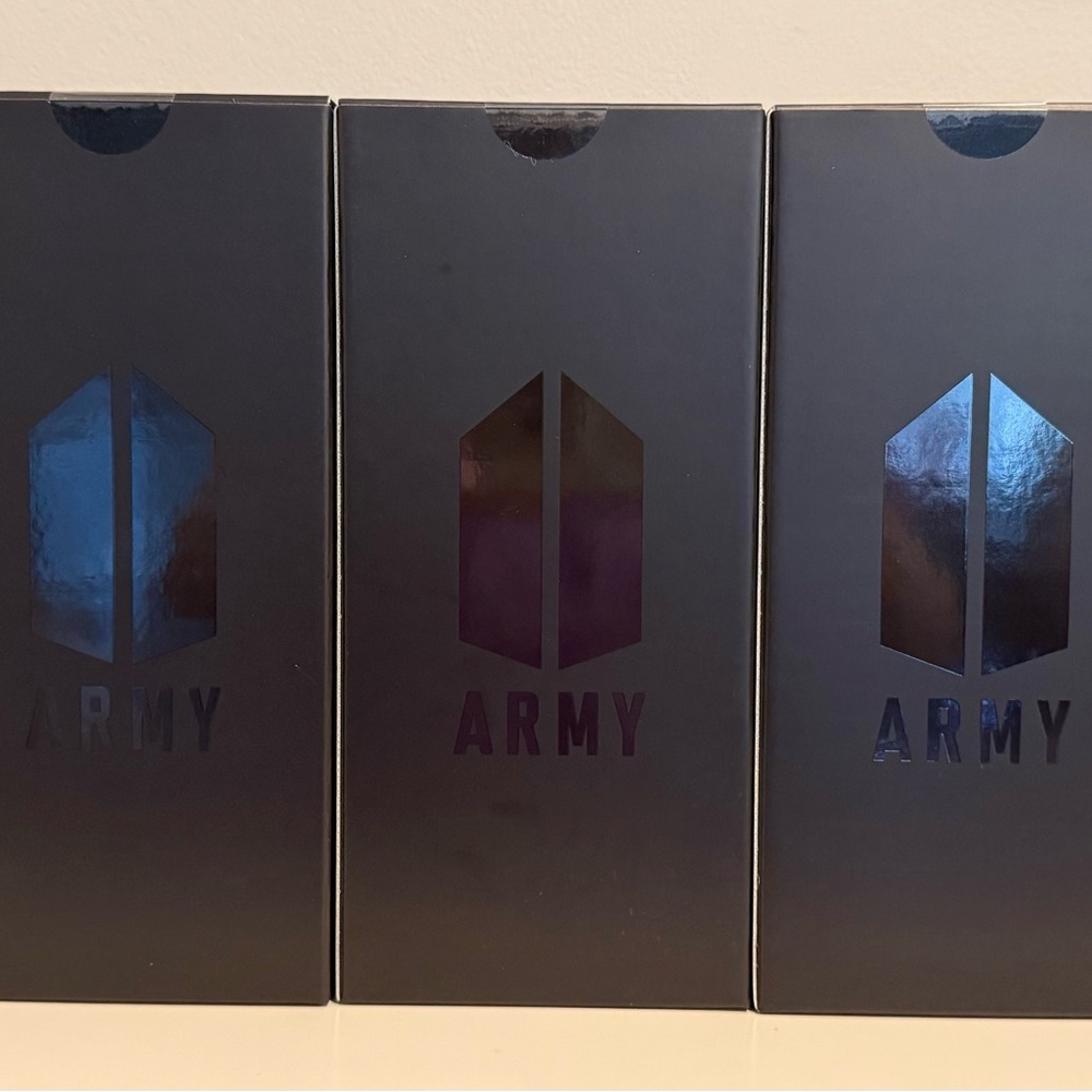 BTS OFFICIAL LIGHT STICK VER.4 (Army Bomb) - BRAND NEW IN BOX, AUTHENTIC - Picture 4 of 4